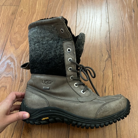UGG Adirondack II Women 8 Waterproof Hiking Snow Boots #1014387 Gray/Black - Picture 8 of 10